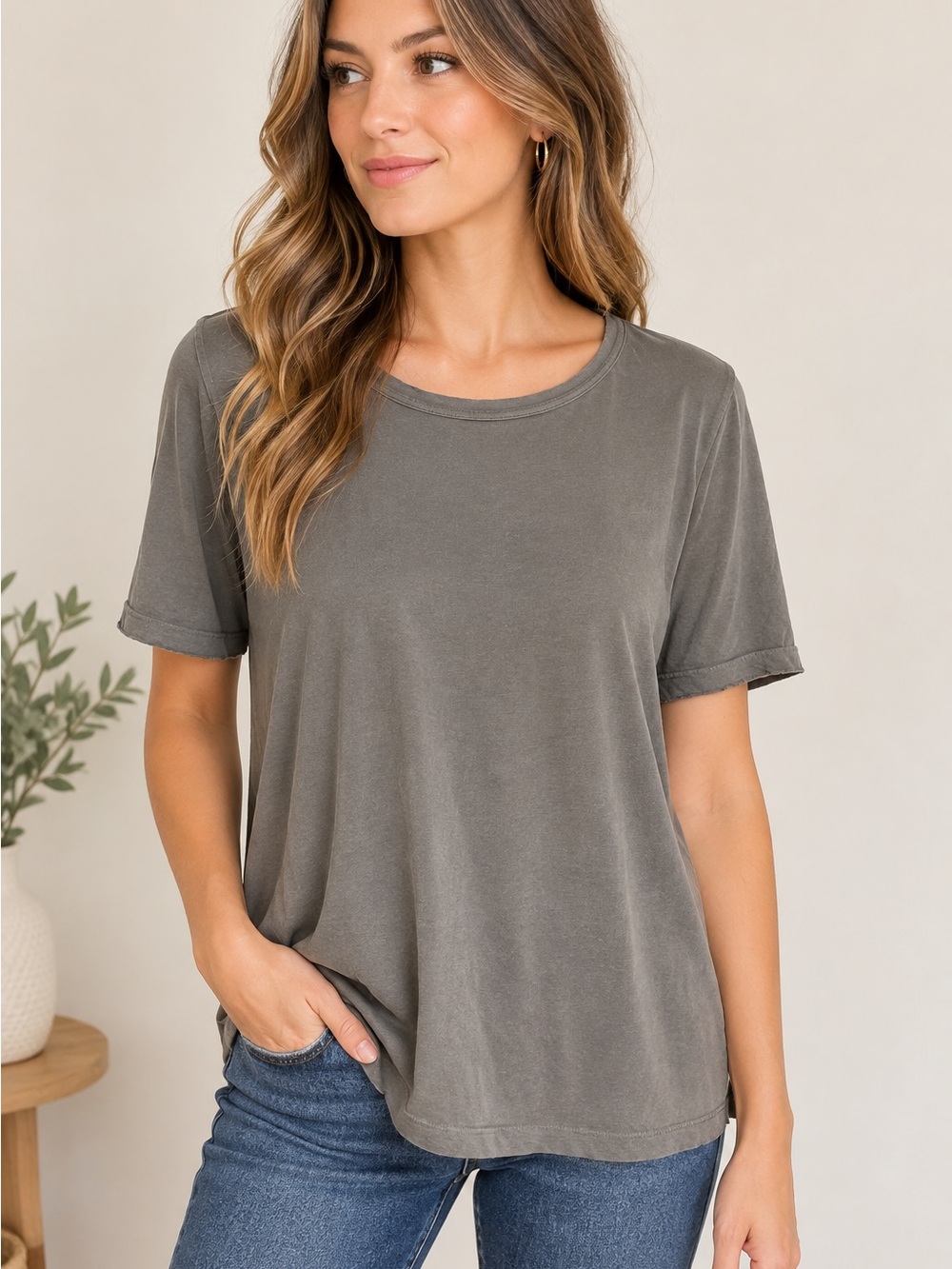 Made in Italy Cotton Relaxed Short Sleeve Crew Neck Women's Tee in Olive Gray